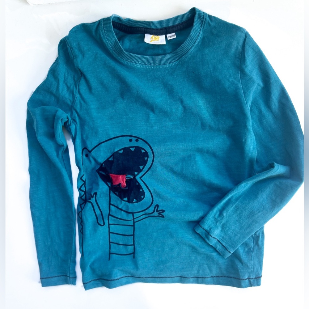 Dino with mouth pocket shirt